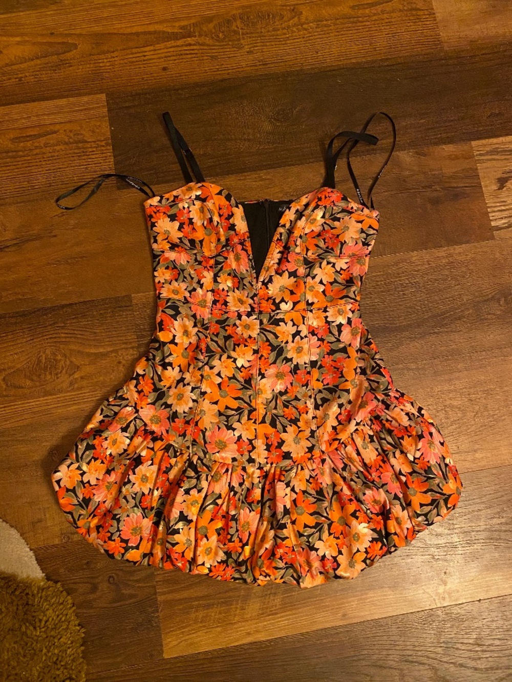 FREE PEOPLE X FOR LOVE & LEMONS Sz MEDIUM SYLVIE MINI DRESS PLUNGE BUBBLE HEM